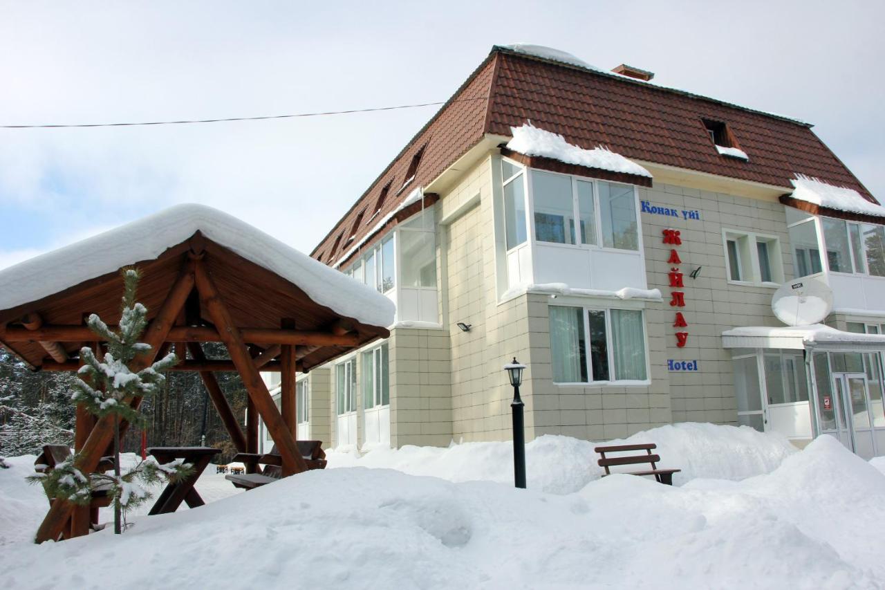 Zhaylau Hotel Shchuchinsk Exterior photo